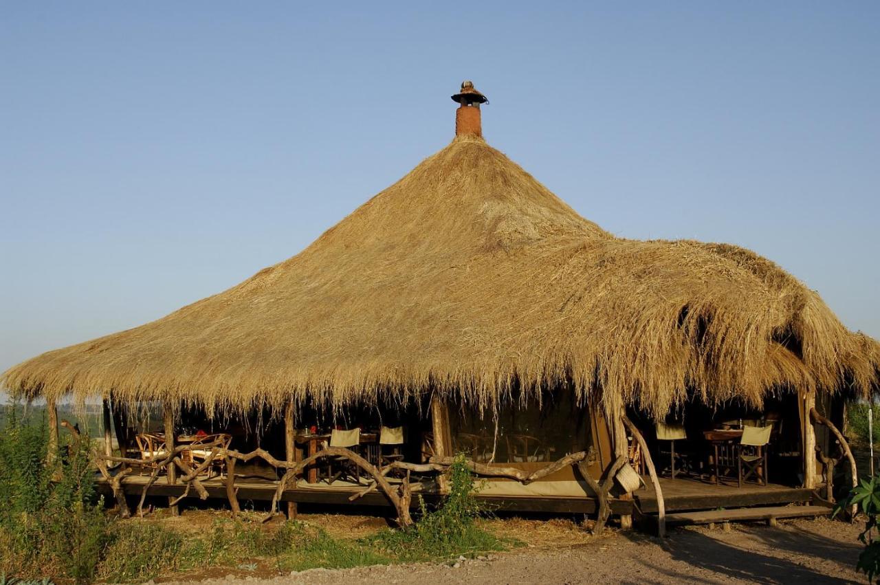 Crater Forest Tented Lodge Карату Екстер'єр фото